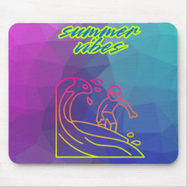 Der Sommer vibes Junge surfen. Mousepad