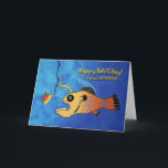 Der sonnige Geburtstag für Boyfriend, Anglerfish Karte<br><div class="desc">Papier Geburtstagskarte Grußkarte für einen Freund. Die sonnige Illustration eines Seeteuchels,  der sich bereit macht,  einen Geburtstagskuchen zu essen. Schöne Geburtstagskarte mit Happy Baitday! auf der Abdeckung. Bild und Vers Copyright © Shoaff Ballanger Studios.</div>