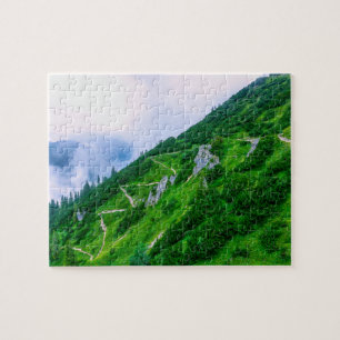 Der steile Weg auf dem Berg