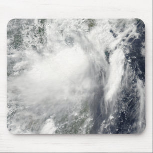 Der Sturm Conson nähert sich Vietnam Mousepad