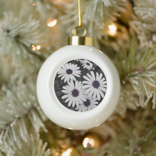 Der subtile Kontrast der Natur Keramik Kugel-Ornament (Baum)
