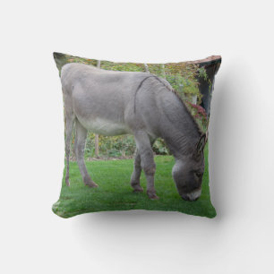 Der süße Donkey im Garten Kissen