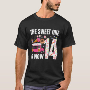 Der süße ist jetzt 14 Jahre alt und 14 Jahre alt. T-Shirt