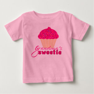 Der Sweetie der Großmutter Baby T-shirt