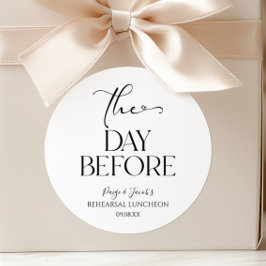 Der Tag vor der Minimal Hochzeit Probe Mittagessen Runder Aufkleber