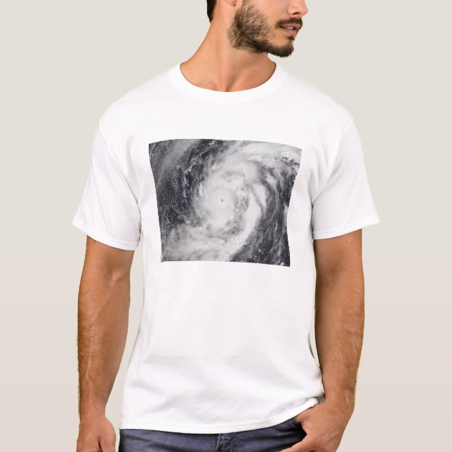 Der Taifun Damrey im Western des Pazifischen Ozean T-Shirt (Vorderseite)