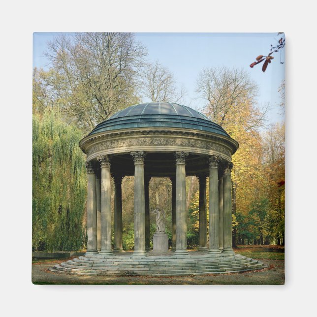 Der Tempel der Liebe im Parc du Petit Magnet (Vorne)