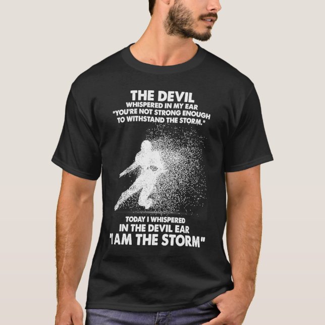 Der Teufel flüsterte in meinen Ohrfußball T-Shirt (Vorderseite)