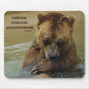 Der tiefe Denker Grizzlybär Inspirierendes Zitat Mousepad