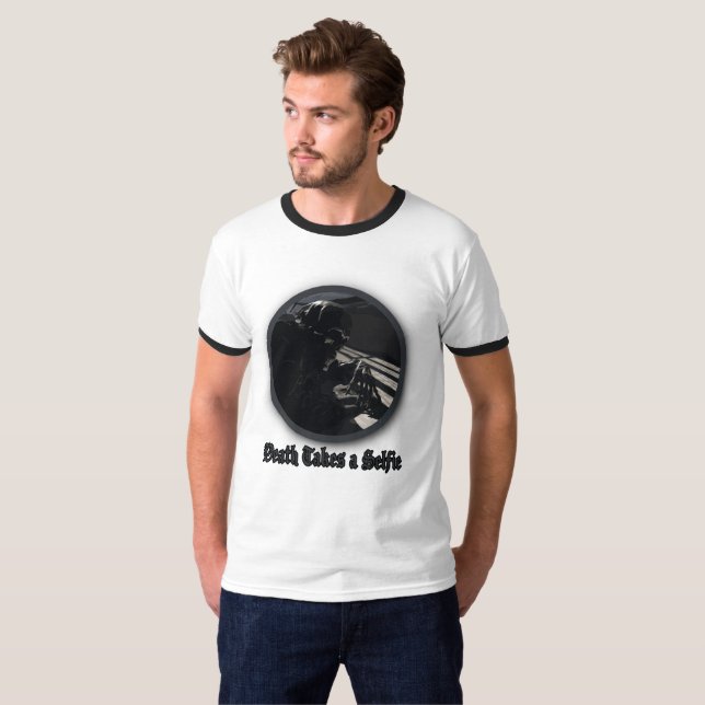 Der Tod nimmt sich selbst ein T-Shirt (Vorne ganz)