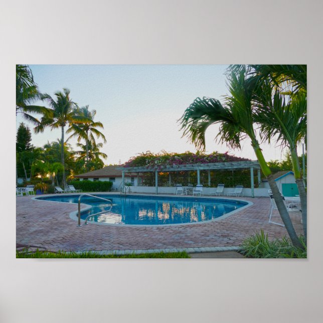 Der tropische Pool bei Sonnenuntergang, die Bahama Poster (Vorne)