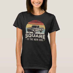 Der Vintage Retro-Platz im quadratischen LKW ist d T-Shirt