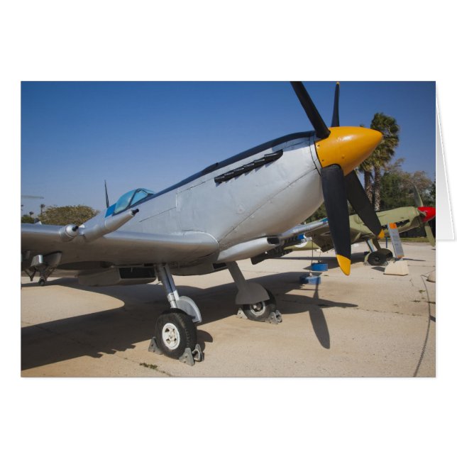 Der von Großbritannien gebaute Spitfire-Kämpfer (Vorderseite (Horizontal))