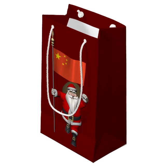 Der Weihnachtsmann mit der Flagge der China Kleine Geschenktüte (Vorderseite Schrägansicht)
