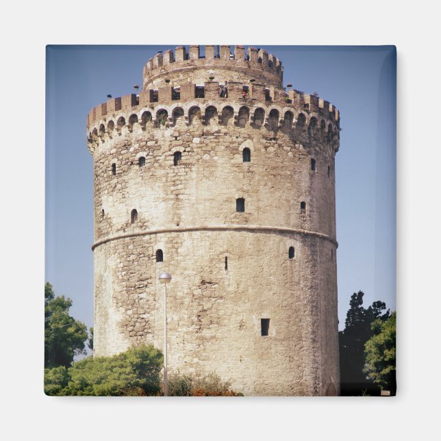 Der weiße Turm, der während der Magnet (Vorne)
