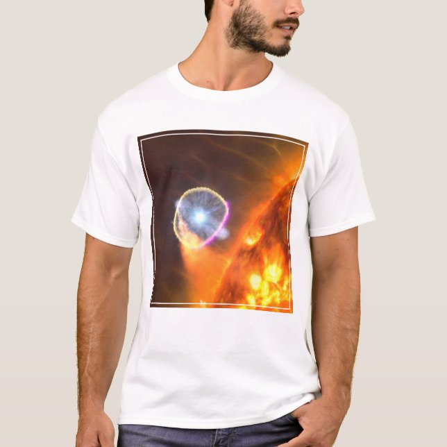 Der weiße Zwergstern in V407 Cygni T-Shirt (Vorderseite)