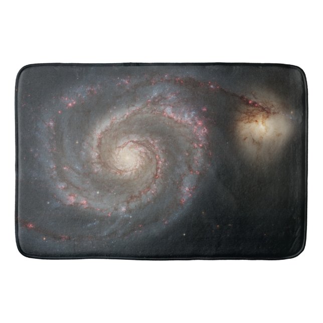Der Whirlpool Galaxy M51 & Companion im Weltraum Badematte (Vorderseite)