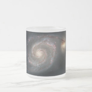 Der Whirlpool Galaxy M51 & Companion im Weltraum Mattglastasse