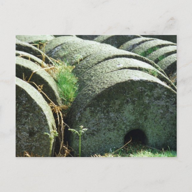 DERBYSHIRE MILLSTONES POSTKARTE (Vorderseite)