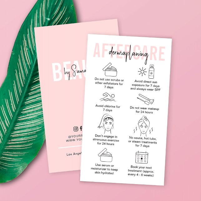 Dermaplaner Aftercare Guide Pink Cosmetologist Visitenkarte (Modern dermaplaning facial treatment aftercare cards in pink and white with care icons)