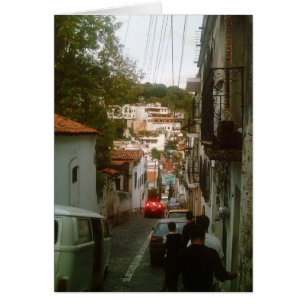 Descendre le côté de montagne dans Taxco