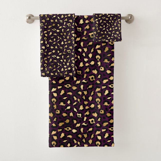 Design der lila und Gold Leopard-Serie 2 Badhandtuch Set (Insitu)