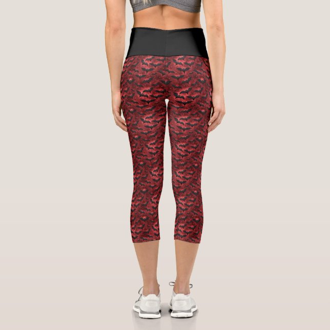 Design der Vampire-Serie 12 Capri Leggings (Rückseite)