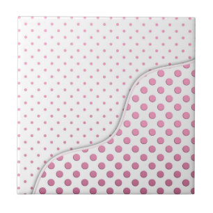 Design der weißen Polka-Dot-Muster in süß rosa und Fliese