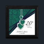 Design des 20. Smaragdgrünen Hochzeitstils Schmuckschachtel<br><div class="desc">🥇 ORIGINAL COPYRIGHT ART DESIGN VON Donna Siegrist NUR AUF ZAZZLE VERFÜGBAR! 20. Hochzeitstag Design-Geschenkboxen für Sie bereit, um zu personalisieren. ✔ HINWEIS: ÄNDERN SIE NUR DIE VORLAGEBEREICHE, DIE SIE BENÖTIGEN! 😀 Sie können den Text bei Bedarf entfernen und neu hinzufügen, was immer Sie möchten und welchen Schriftart Sie möchten....</div>