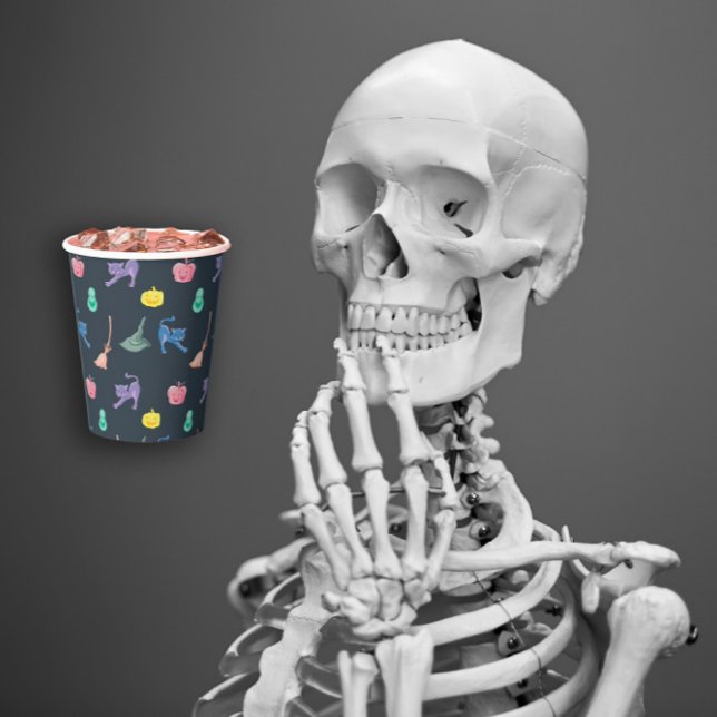 Design mit lustigen Halloween-Figuren Pappbecher (Design with fun Halloween characters Paper Cups)