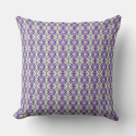 Design von Patio-Akzenten in Purples Kissen