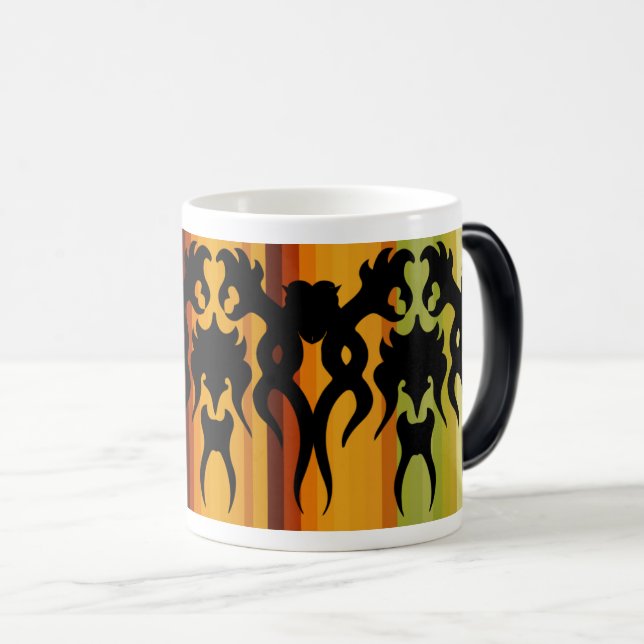 Design von Tribal Dragon-Symbolen Verwandlungstasse (VorderseiteRechts)