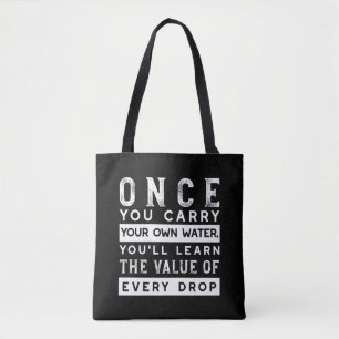 Design von Weisheit-Zitaten - Wert jedes einzelnen Tasche