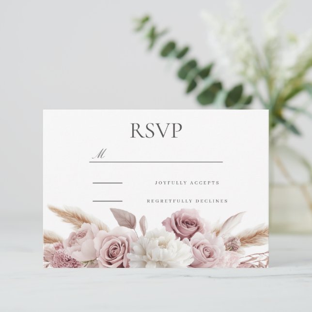 Designer Boho Blush Floral Wedding RSVP Karte (Stehend Vorderseite)