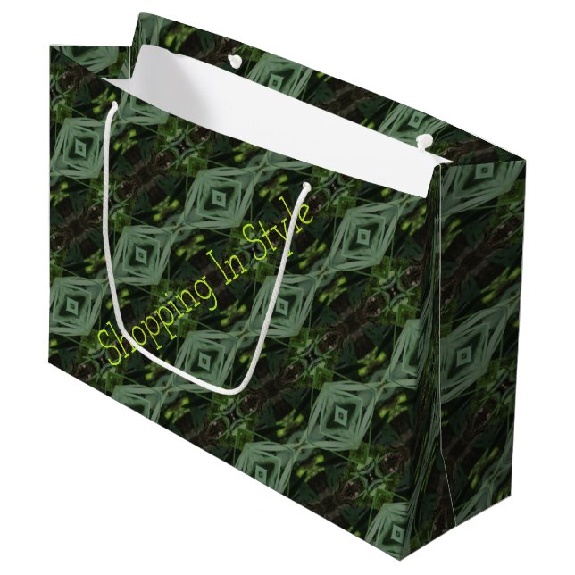 Designer für den Shop Große Geschenktüte (Vorderseite Schrägansicht)