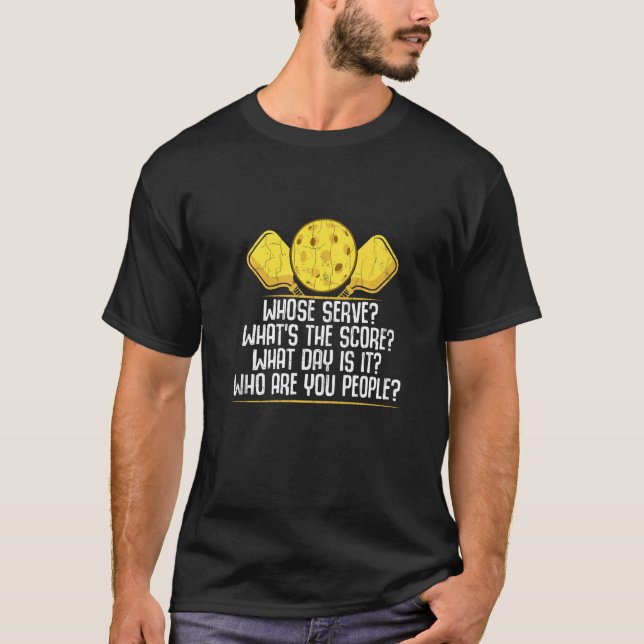 dessen Server Pickleball Player Paddle Graphic T-Shirt (Vorderseite)