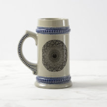 dessin de mandala sur tasse à bière