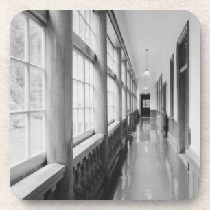 Dessous-de-verre Asie, Japon, Hakodate. Couloir intérieur de la vie