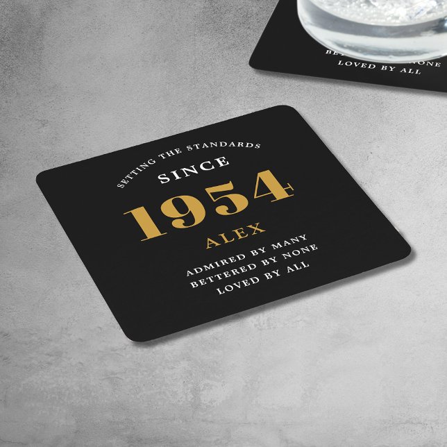 Dessous De Verre Carré 70e anniversaire Nom 1954 Black Gold Elegant Chic (Premium 70th Birthday Black and Gold Personalized Paper Coasters - Celebration Elegance.)