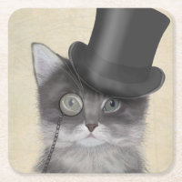 Chat gris avec chapeau supérieur