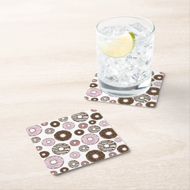 Dessous De Verre Carré Motif De Donuts, Donuts Roses, Donuts Brown (En situation)
