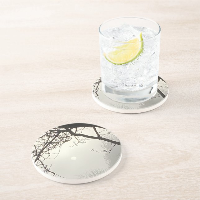 Dessous De Verre En Grès Ciel Blanc Et Soleil Dramatiquement Encadrés D'Arb (Côté)
