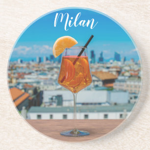 Dessous De Verre En Grès Cocktail Spritz sur une table avec vue sur Milan