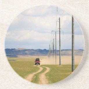Dessous De Verre En Grès Véhicules 4X4 Sur Dirt Road, Désert De Gobi