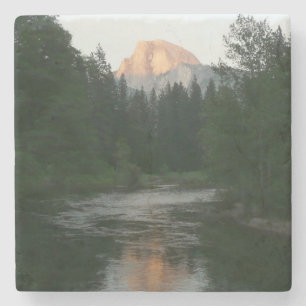 Dessous-de-verre En Pierre Coucher de soleil à moitié dôme dans le parc natio