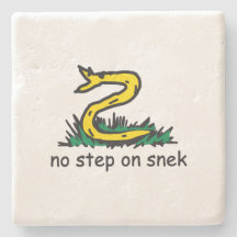 Pas de pas sur les mèmes de snek parodie de Gadsde