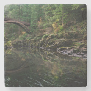 Dessous-de-verre En Pierre Sous le pont