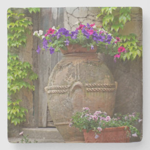 DESSOUS-DE-VERRE EN PIERRE VASE RUSTIQUE AVEC PETUNIAS ROSE, PURPLE ET BLANC