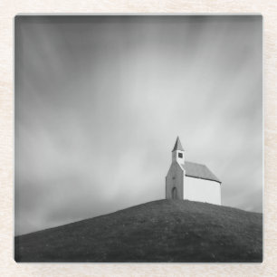 Dessous-de-verre En Verre Chuch sur une colline en noir et blanc