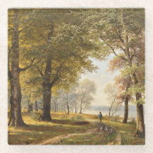 Un sentier forestier avec randonneur en automne